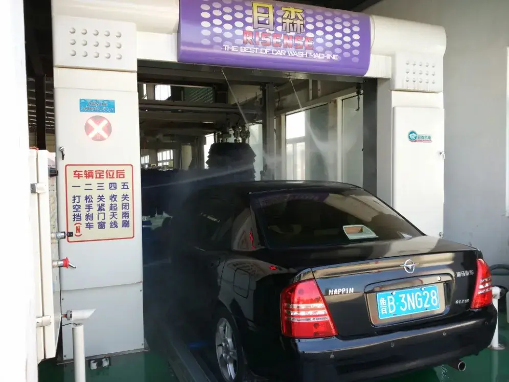Thiết bị tự động rửa xe, dọn sạch hầm đường