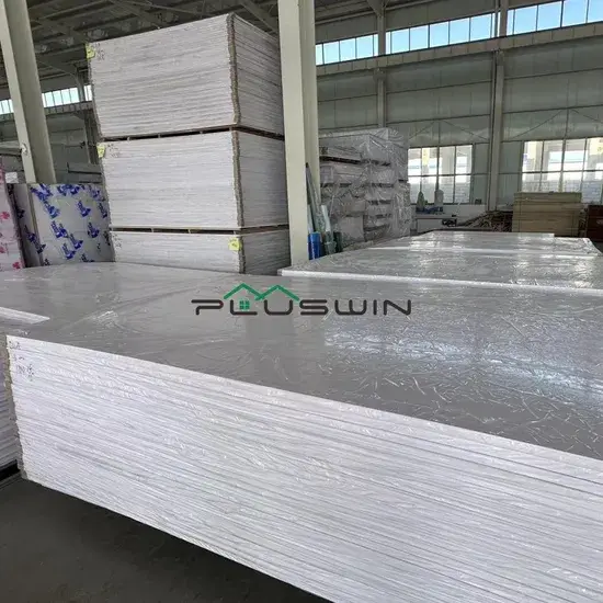 Thảm Bọt PVC Celuka Trắng Chịu Lực 30mm: Độ Cứng Cao, Phù Hợp Cho Đa Dạng Ứng Dụng