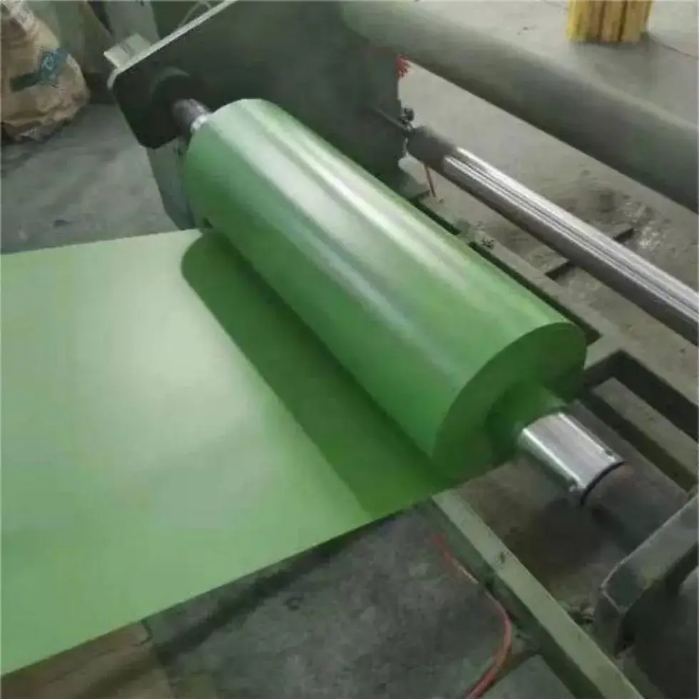 Tấm PVC màu xanh từ nguyên liệu tái chế, thân thiện với môi trường