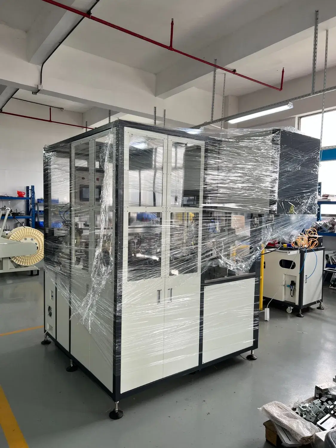 Thiết bị tự động đóng sách hiện đại cho văn phòng